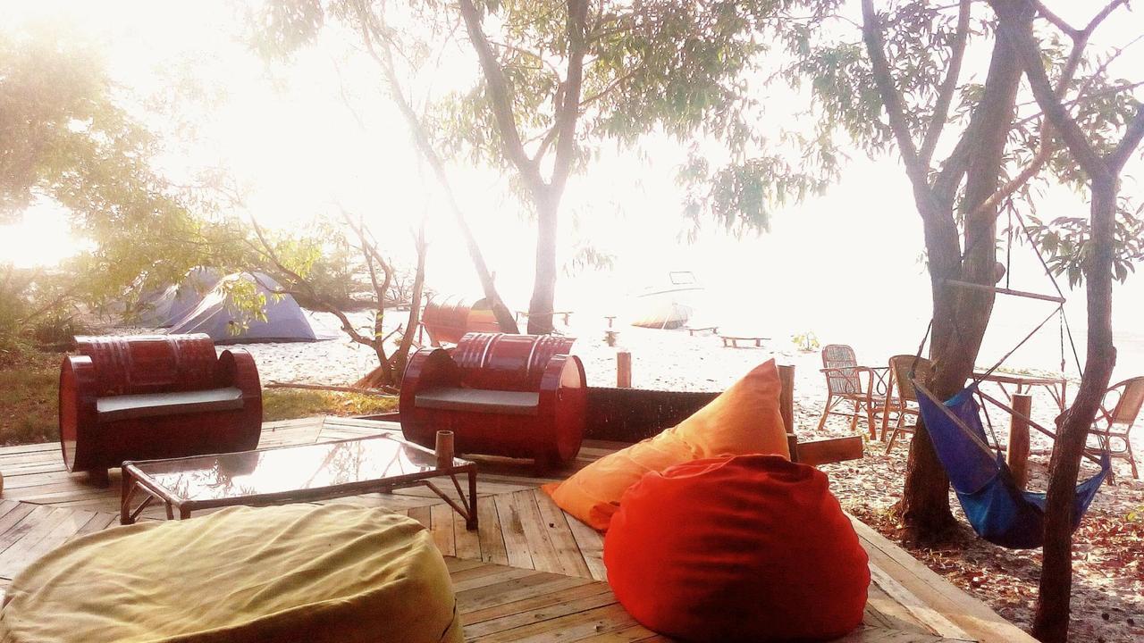 The Boarding House Hotel Sihanoukville Exterior foto