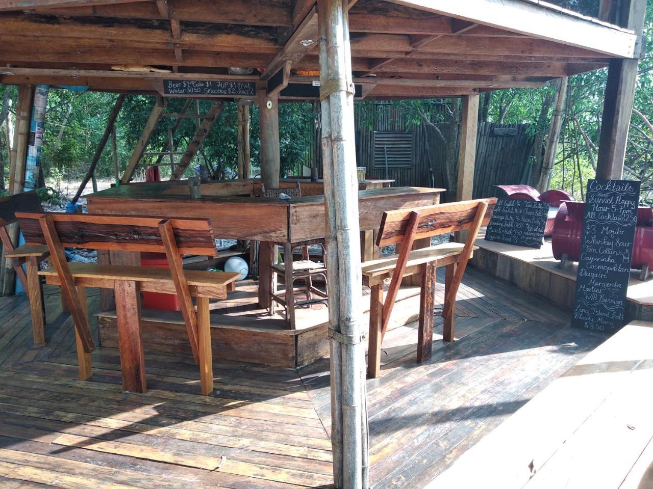 The Boarding House Hotel Sihanoukville Exterior foto