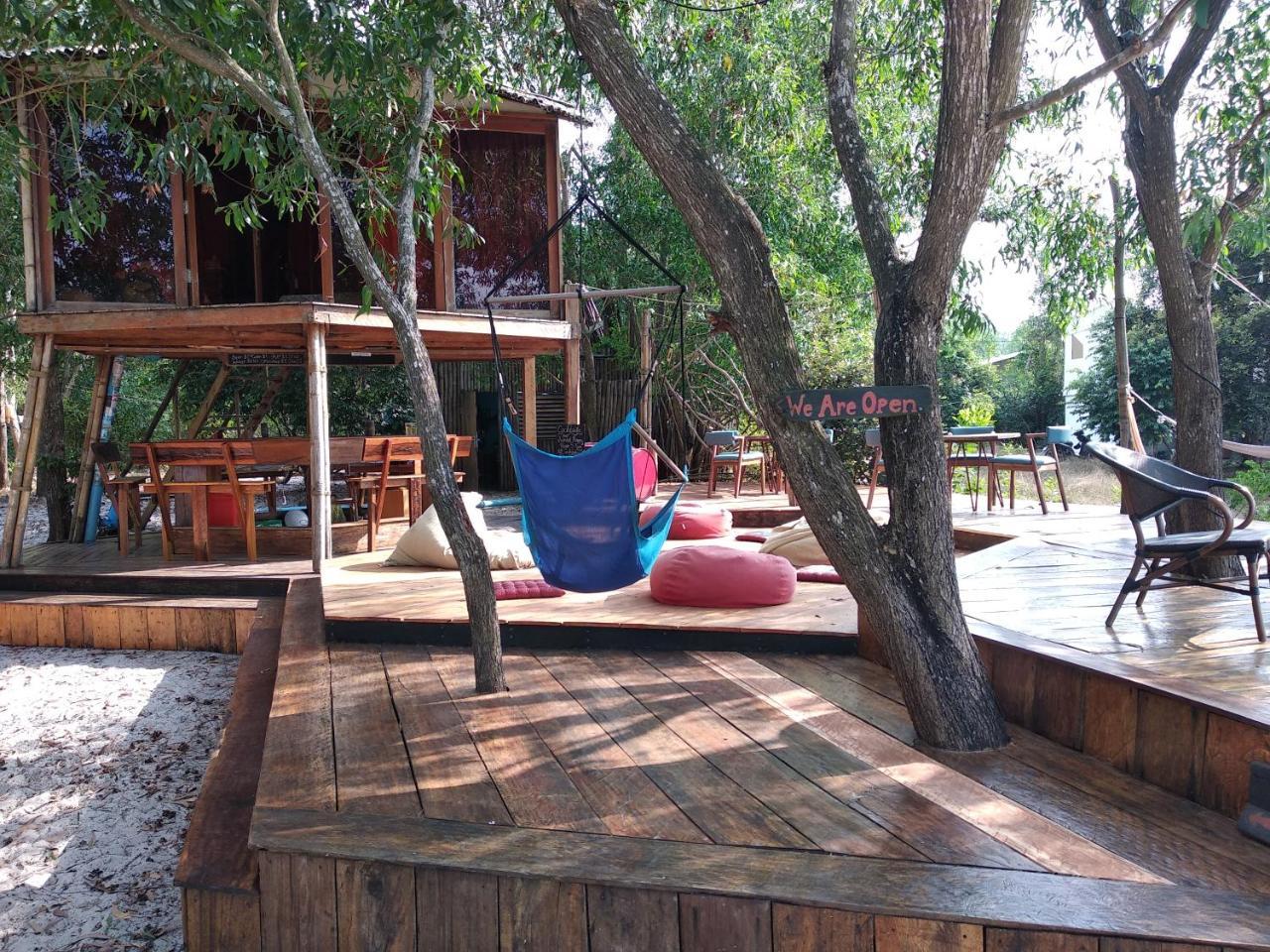The Boarding House Hotel Sihanoukville Exterior foto