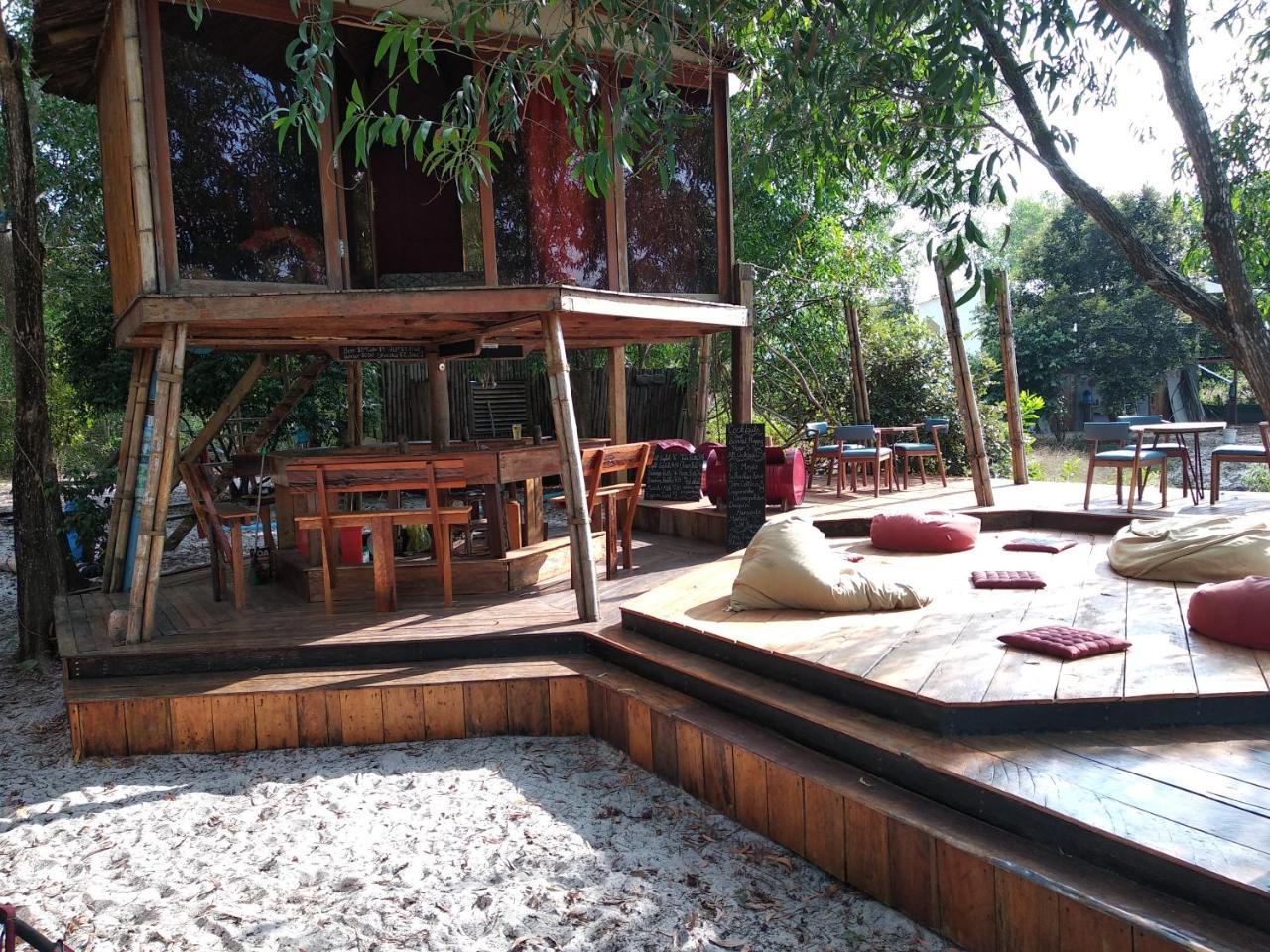 The Boarding House Hotel Sihanoukville Exterior foto