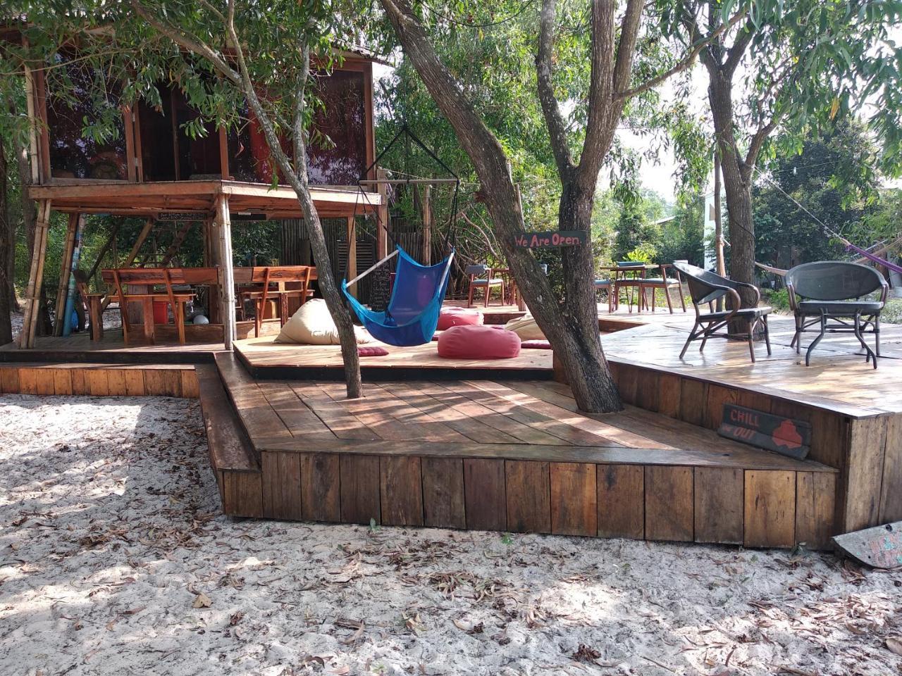 The Boarding House Hotel Sihanoukville Exterior foto